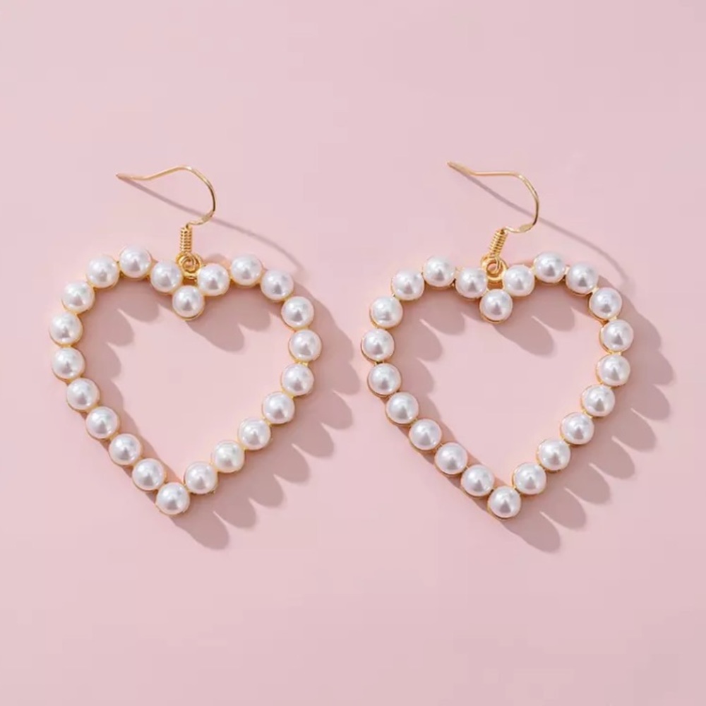 🎉 New Pearl Studded Heart Dangle Earrings set